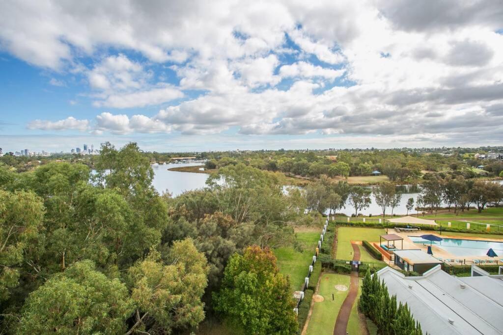 Perth Ascot Sub Penthouse Spectacular 240 Degree River And City Views , エクステリア 写真